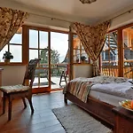 بوتوروفي دور شقة فندقية كوشتيليسكا
