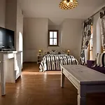 بوتوروفي دور شقة فندقية 4*