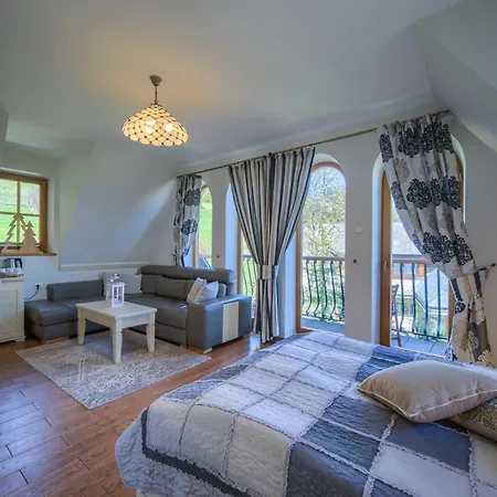 Aparthotel Butorowy Dwor