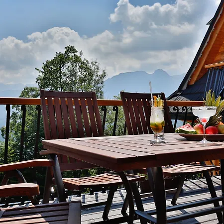 Butorowy Dwor 4*