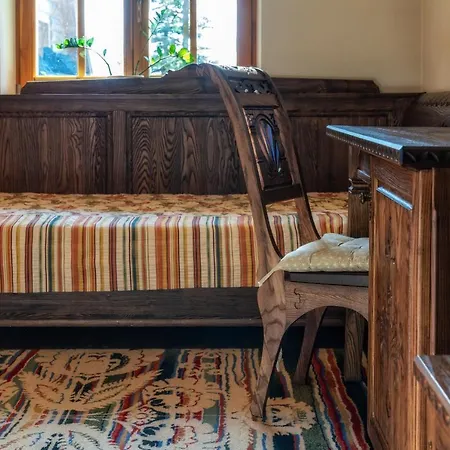 Aparthotel Butorowy Dwor 3*