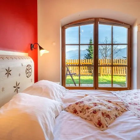 Butorowy Dwor Apartmanhotel 4*