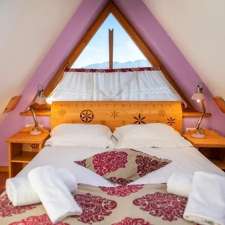 Aparthotel Butorowy Dwor