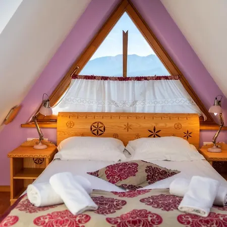 Butorowy Dwor 3*