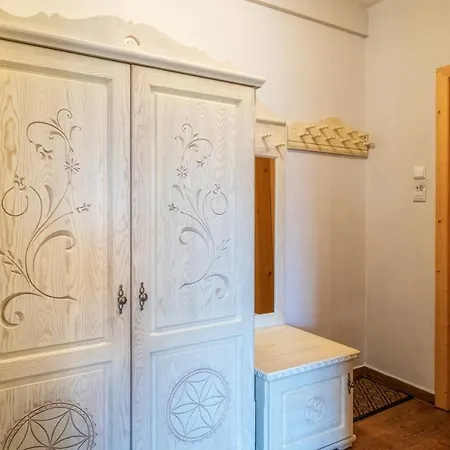 Butorowy Dwor Aparthotel 3*
