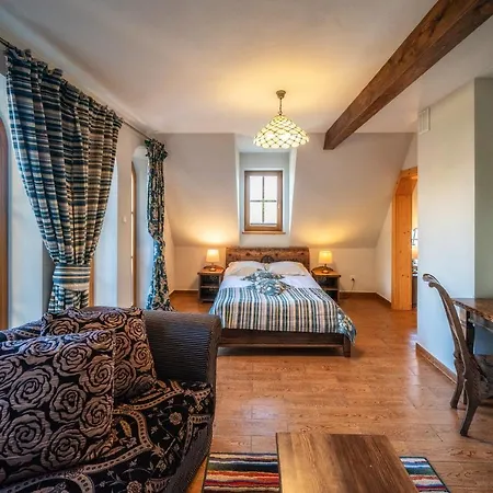 Aparthotel Butorowy Dwor