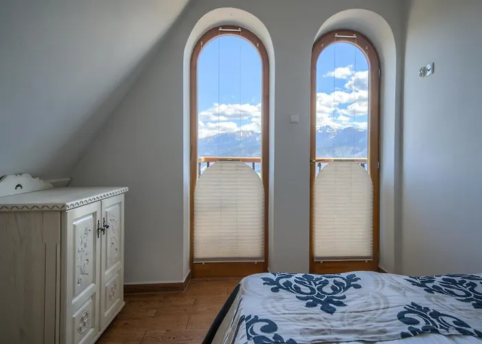 Aparthotel Butorowy Dwor 4*