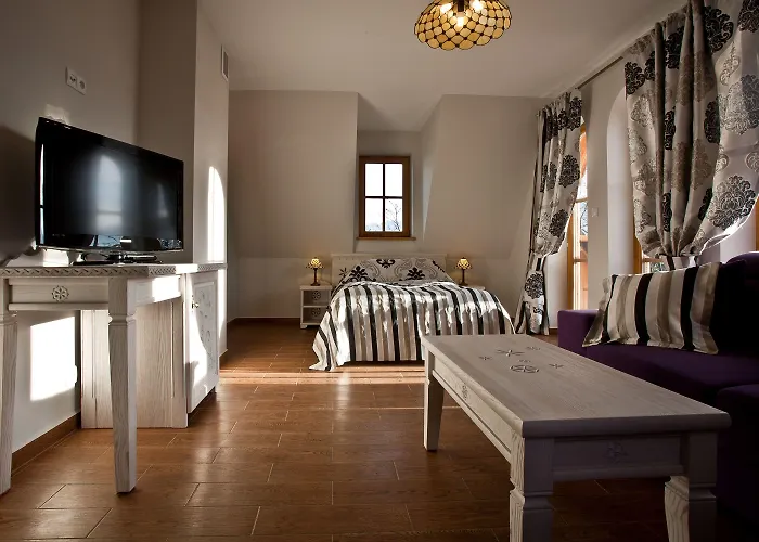 Butorowy Dwor Aparthotel 4*