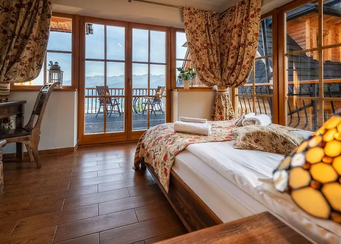 Butorowy Dwor Aparthotel 4*