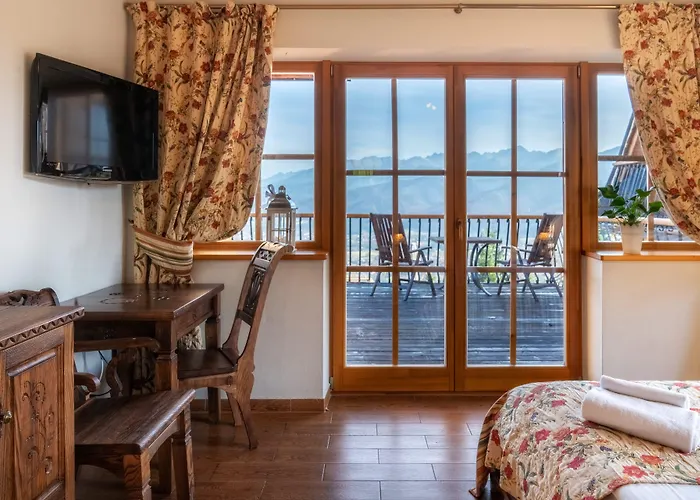 Aparthotel Butorowy Dwor 4*