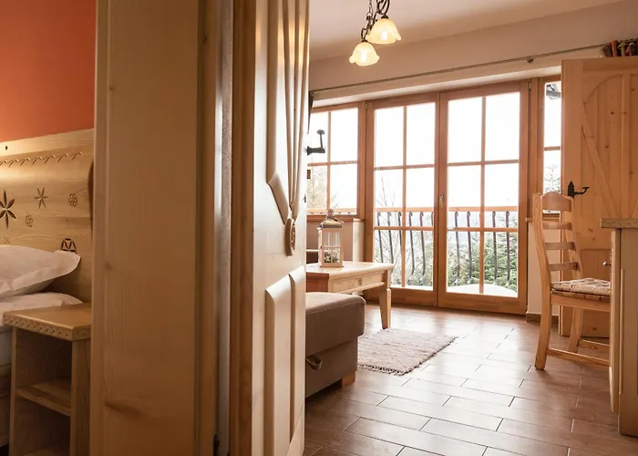 Aparthotel Butorowy Dwor 4*