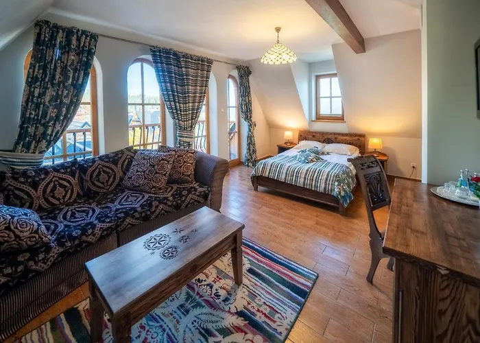 Butorowy Dwor Aparthotel 4*